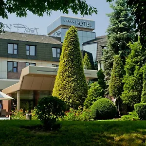 https://crown-piast.krakowhotelspoland.com