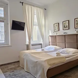 https://apartamenty-velvet.poznan-hotels.com